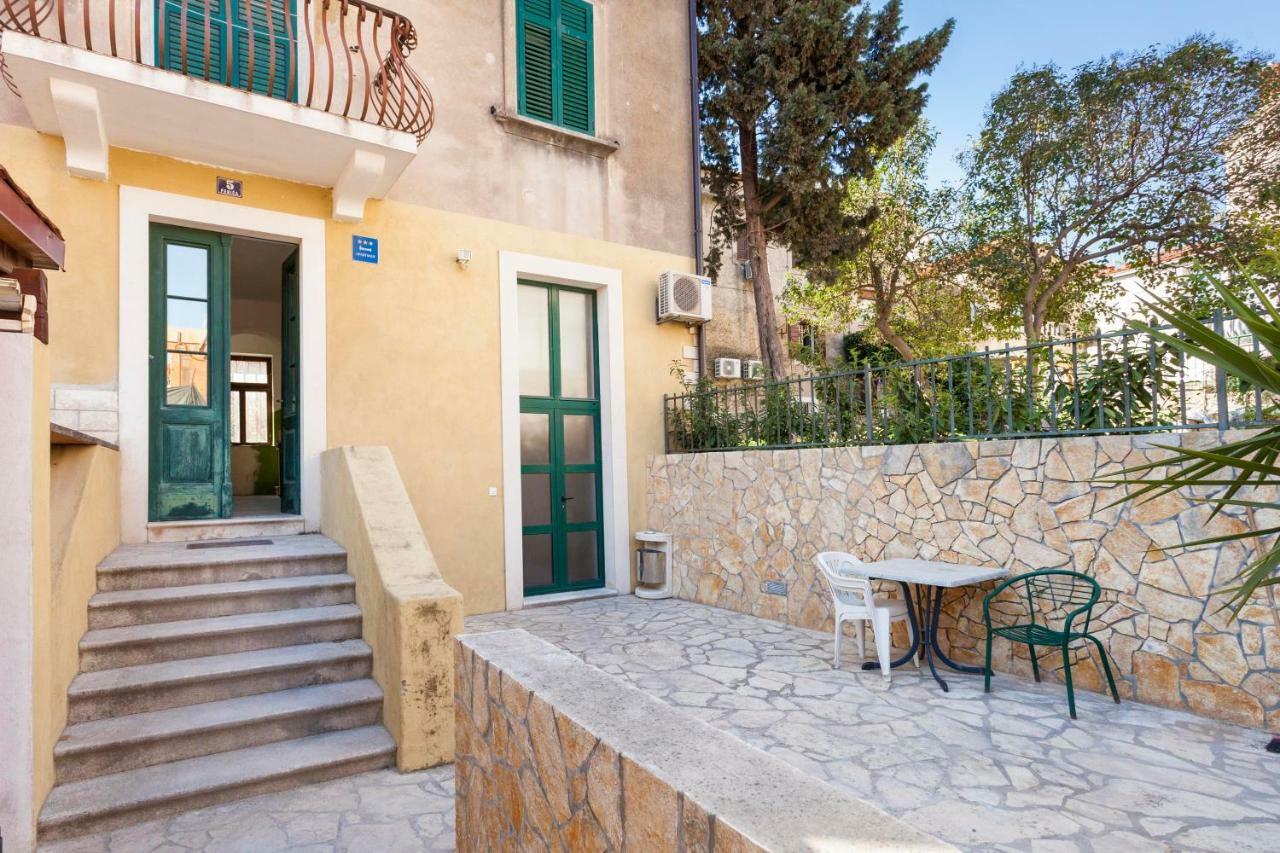 Cozy Apartment Lile In The Heart Of Old Town Split Bagian luar foto