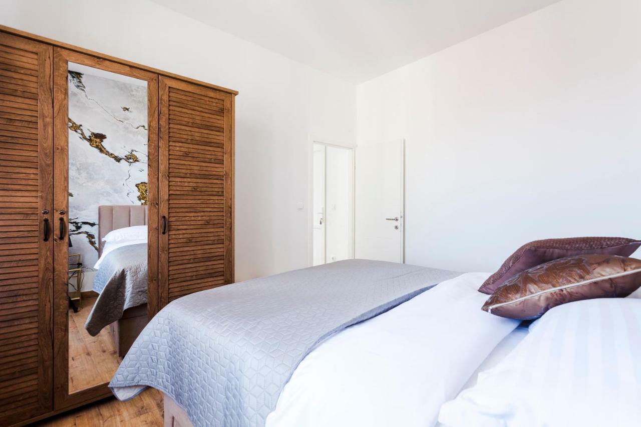 Cozy Apartment Lile In The Heart Of Old Town Split Bagian luar foto